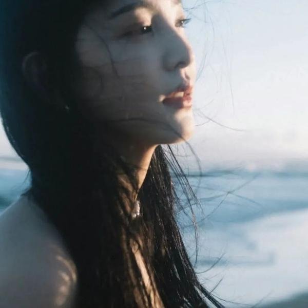 黑白潜行